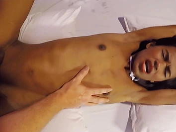 T-girl bunny swallowed big white dick and pleased big cock white client