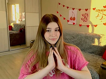 Teen TS Cutie -LiveTsCam.com