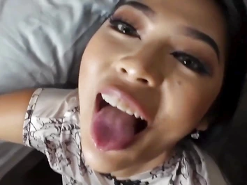 Slender Asian Tranny Beauty Bj Riding and Facial