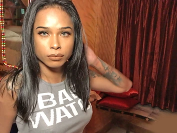 Is this a chick or a ladyboy who knows? What an amazing curves!