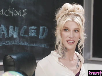 Kimmy Kimm free use fucked by teacher Gray Perrier while parent meeting